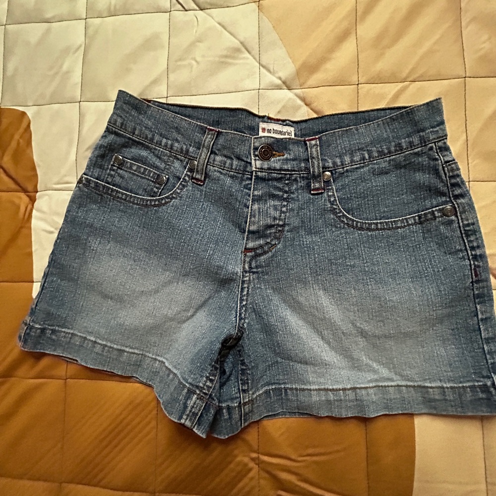 Stretch denim shorts size junior small